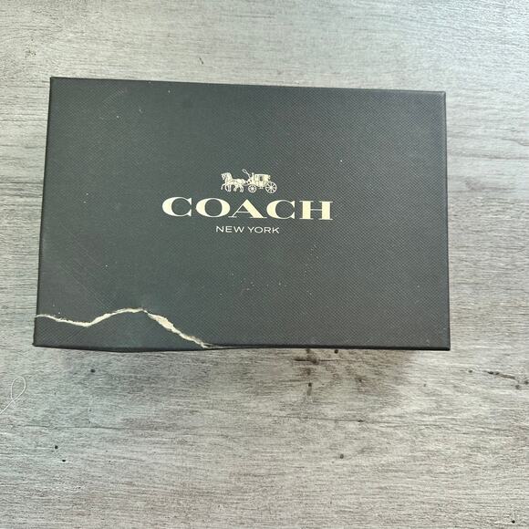 Coach Small Metallic Pebbled Leather Wristlet with Box - Picture 7 of 7
